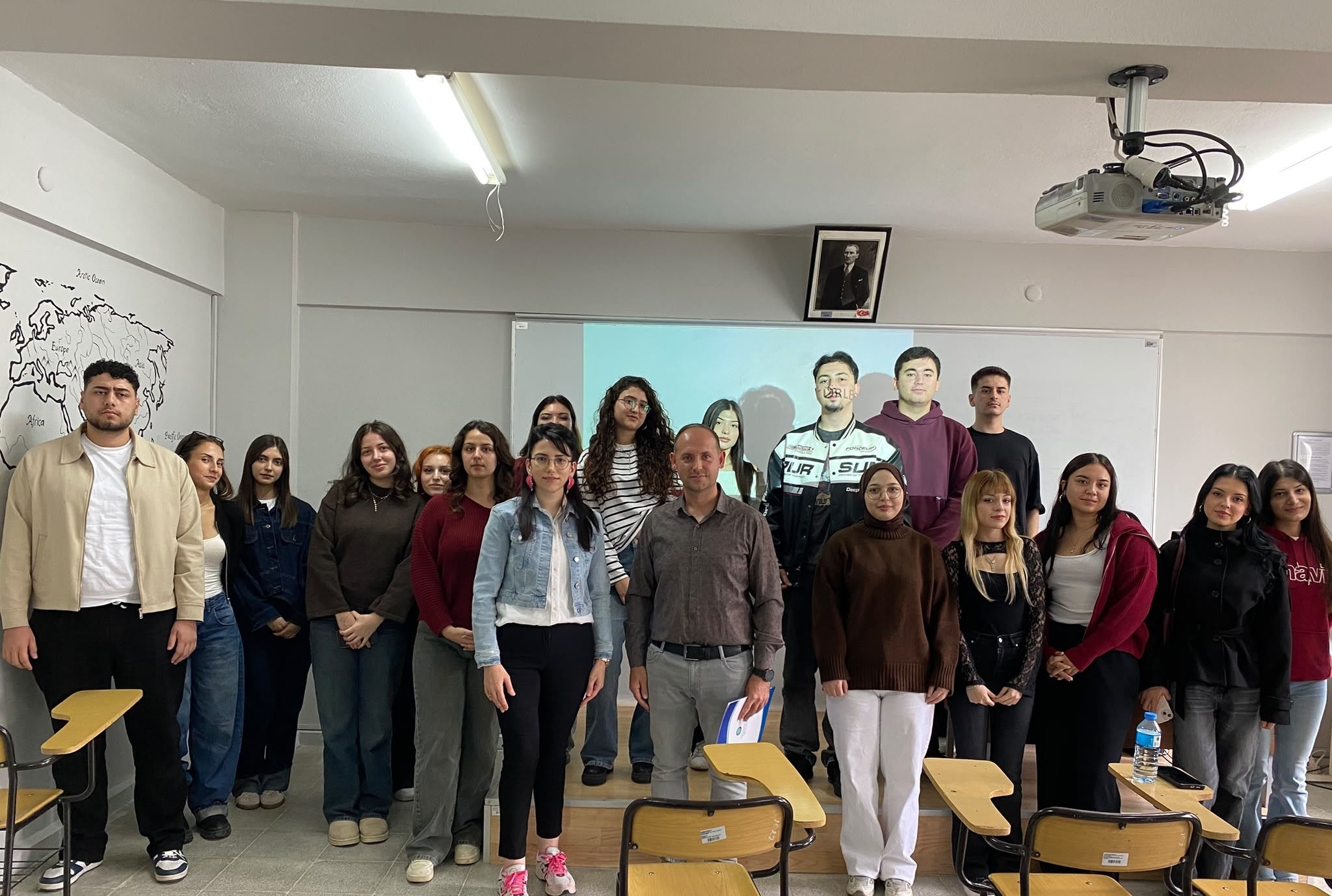 Sivil Hava Ulaştırma İşletmeciliği Programı "Havacılık güvenliğine giriş, temel kavramlar ve güvenliğin önemi" Konulu Söyleşi  düzenlendi.